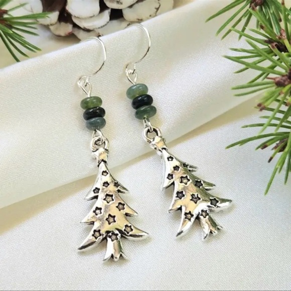 Antique Silver Boho Christmas Tree Dangle Drop Holiday Earrings New - Picture 4 of 5
